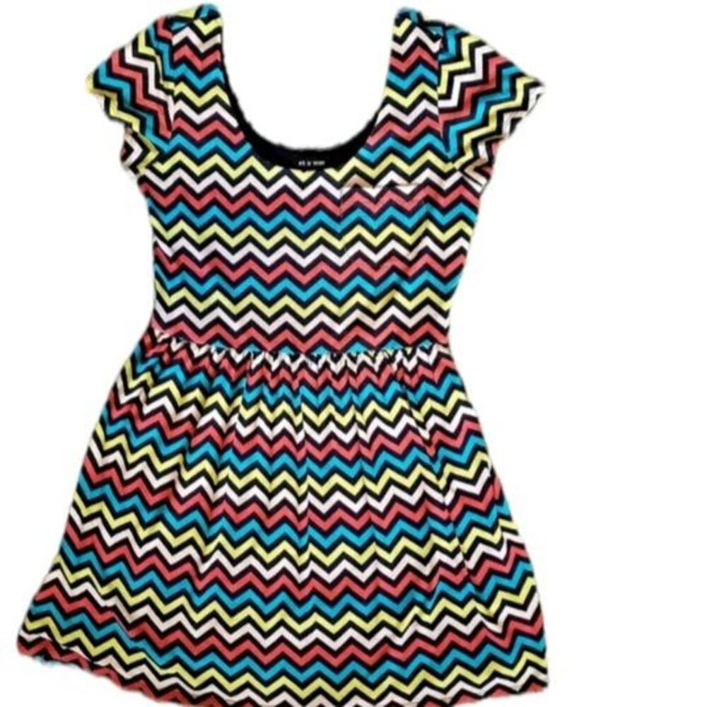 AUW - Colorful Chevron Dress With Pocket